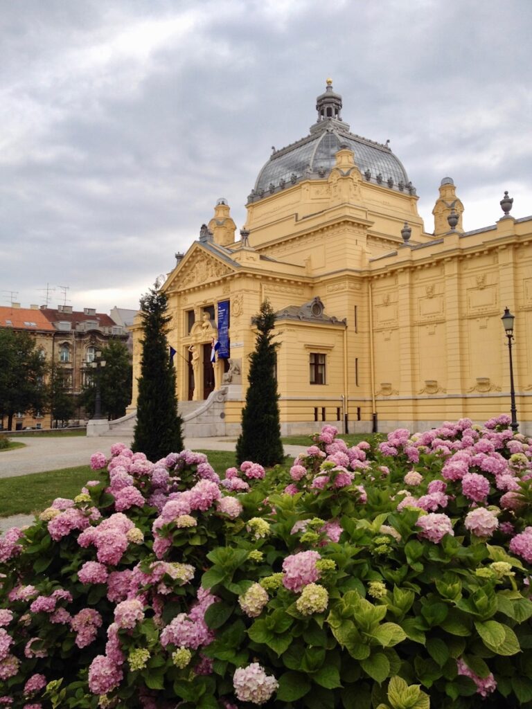 Photo "Holiday Guide in Cluj County: Tourist Attractions, Activities, and Places to Visit"